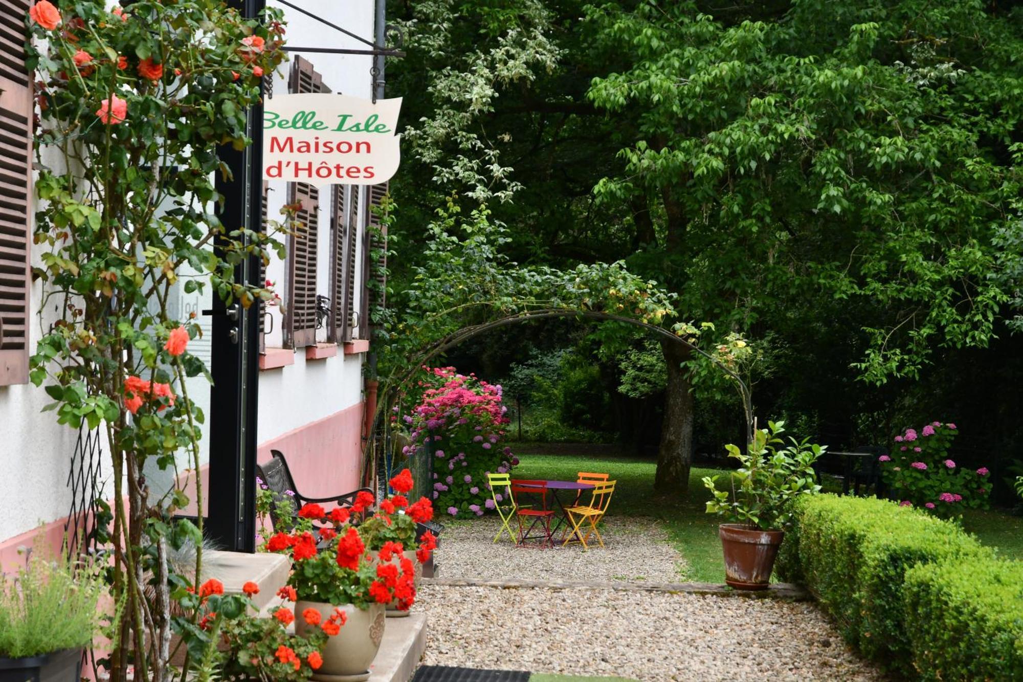 Moulin De Belle Isle Acomodação com café da manhã Bèze Exterior foto